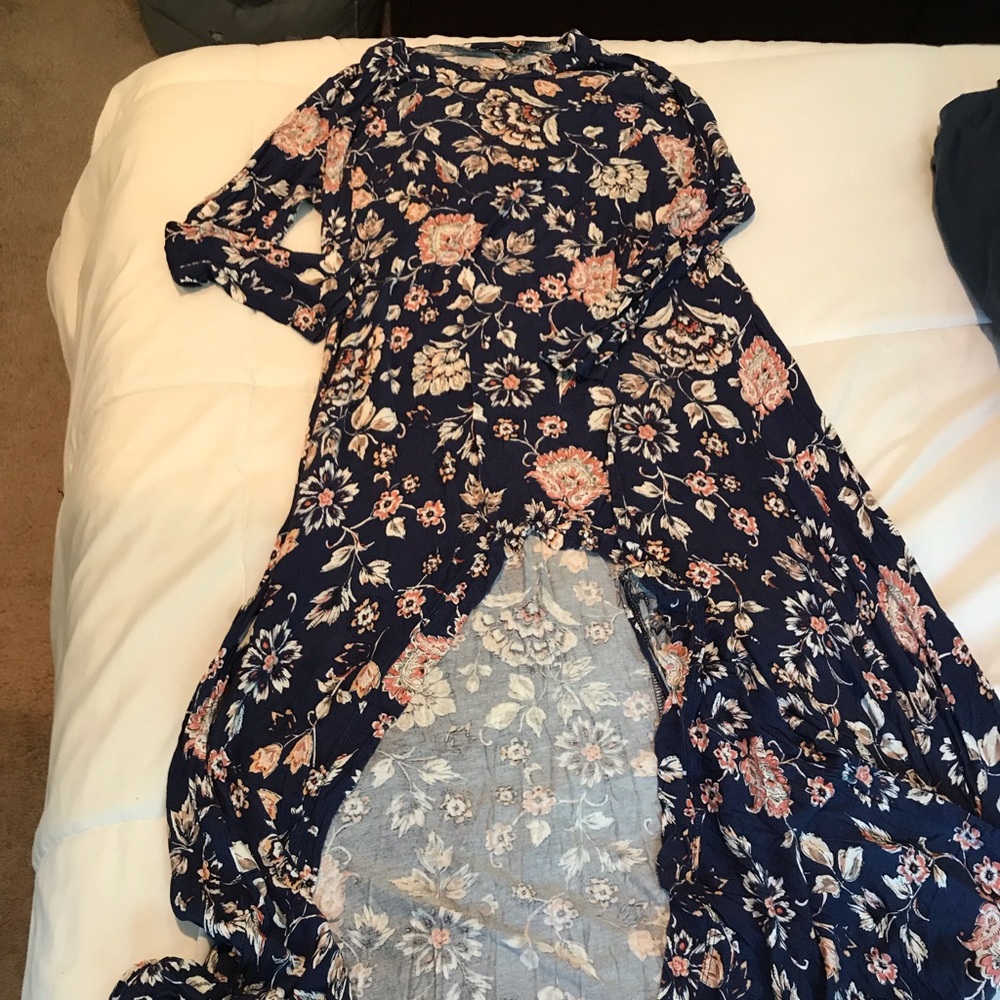 Annabelle high/low floral top